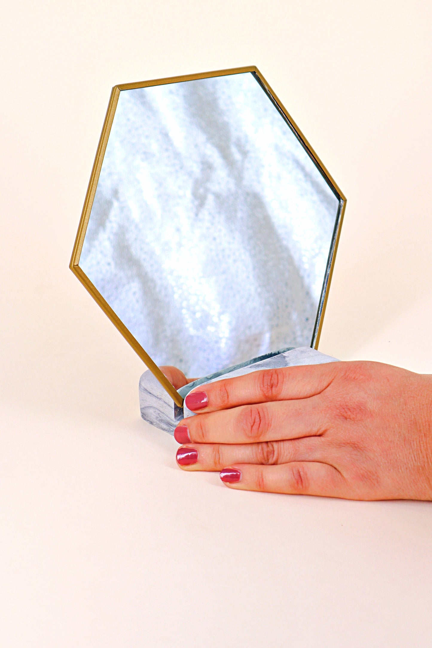Miroir à base en pierre céramique